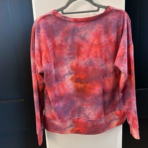 Onzie tie dye lightweight high low sweatshirt Sz M